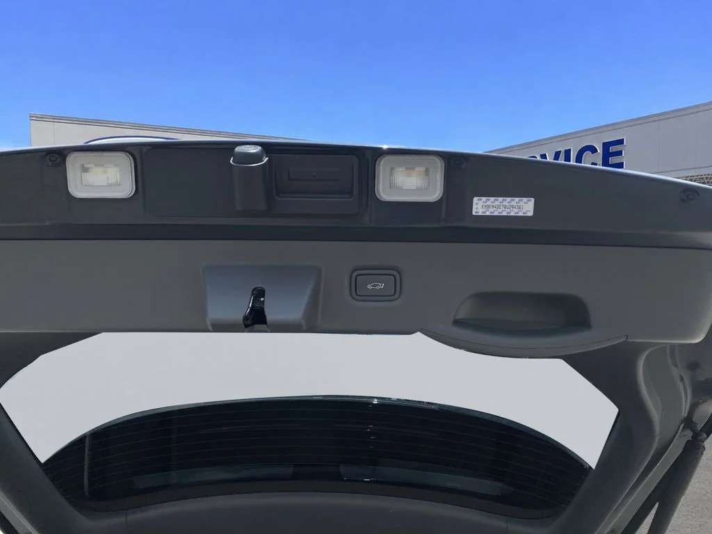 Used 2024 Abyss Black Hyundai SEL image 33