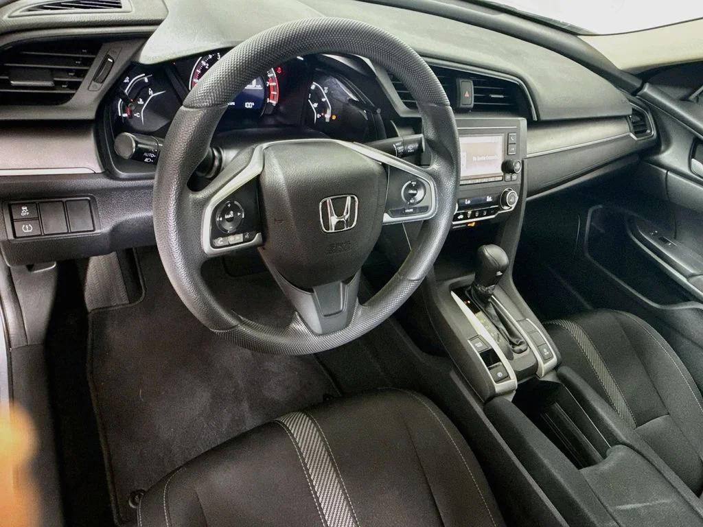 Used 2017 Lunar Silver Metallic Honda LX image 9