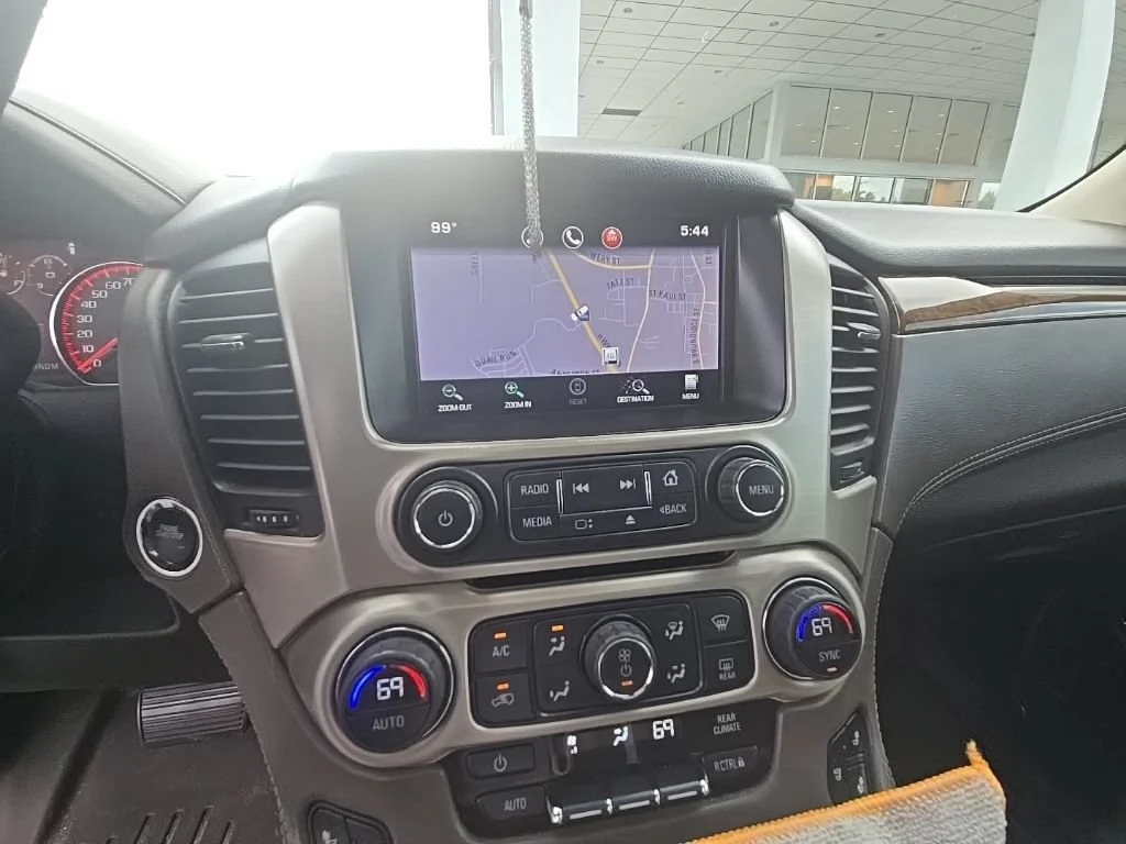 Used 2015 WHITE DIAMOND TRICOAT GMC Denali image 19