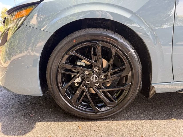 New 2027 Atlantic Gray Metallic/Super Black Nissan SR image 26