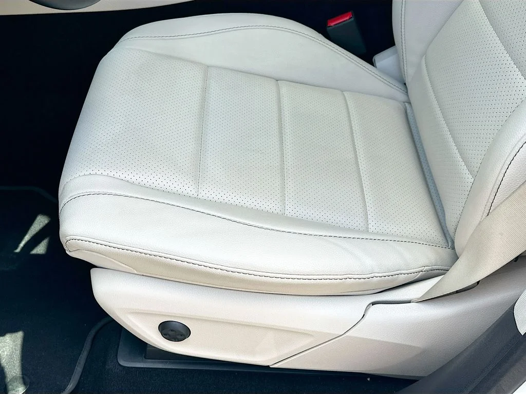 Certified Used 2024 Polar White Mercedes-Benz GLE 450 image 20