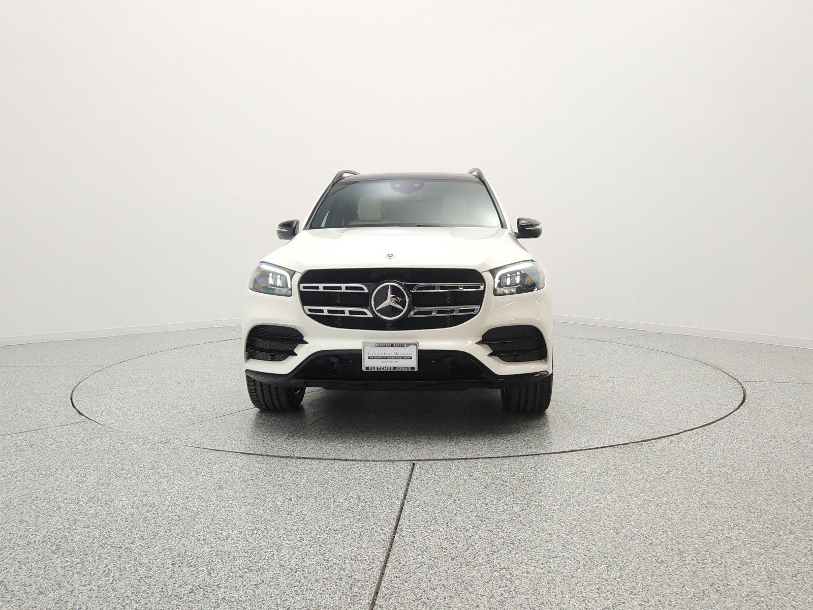 Used 2023 MANUFAKTUR Diamond White Metallic Mercedes-Benz GLS 450 4MATIC® SUV image 2