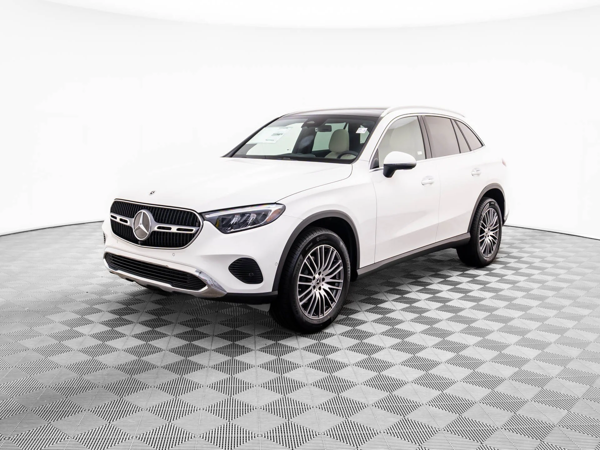 2026 Mercedes-Benz GLC Base
