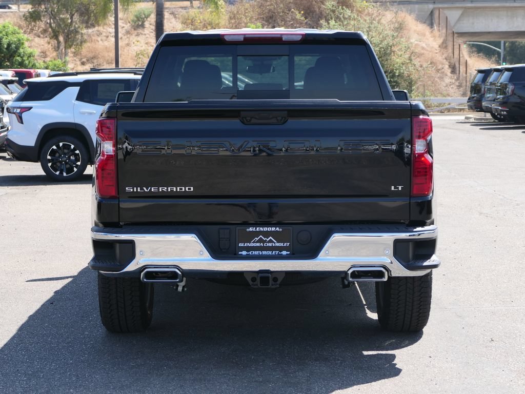 New 2026 Black Chevrolet LT image 5