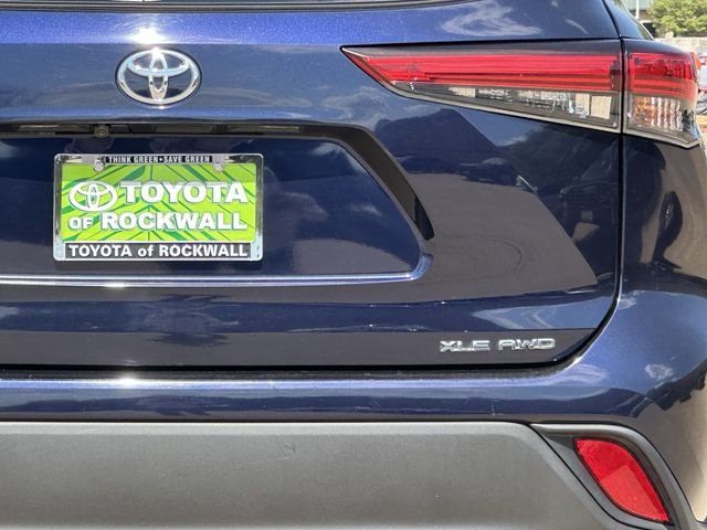 Used 2021  Toyota XLE image 6
