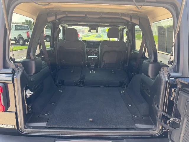 Used 2024 Black Jeep Rubicon image 29