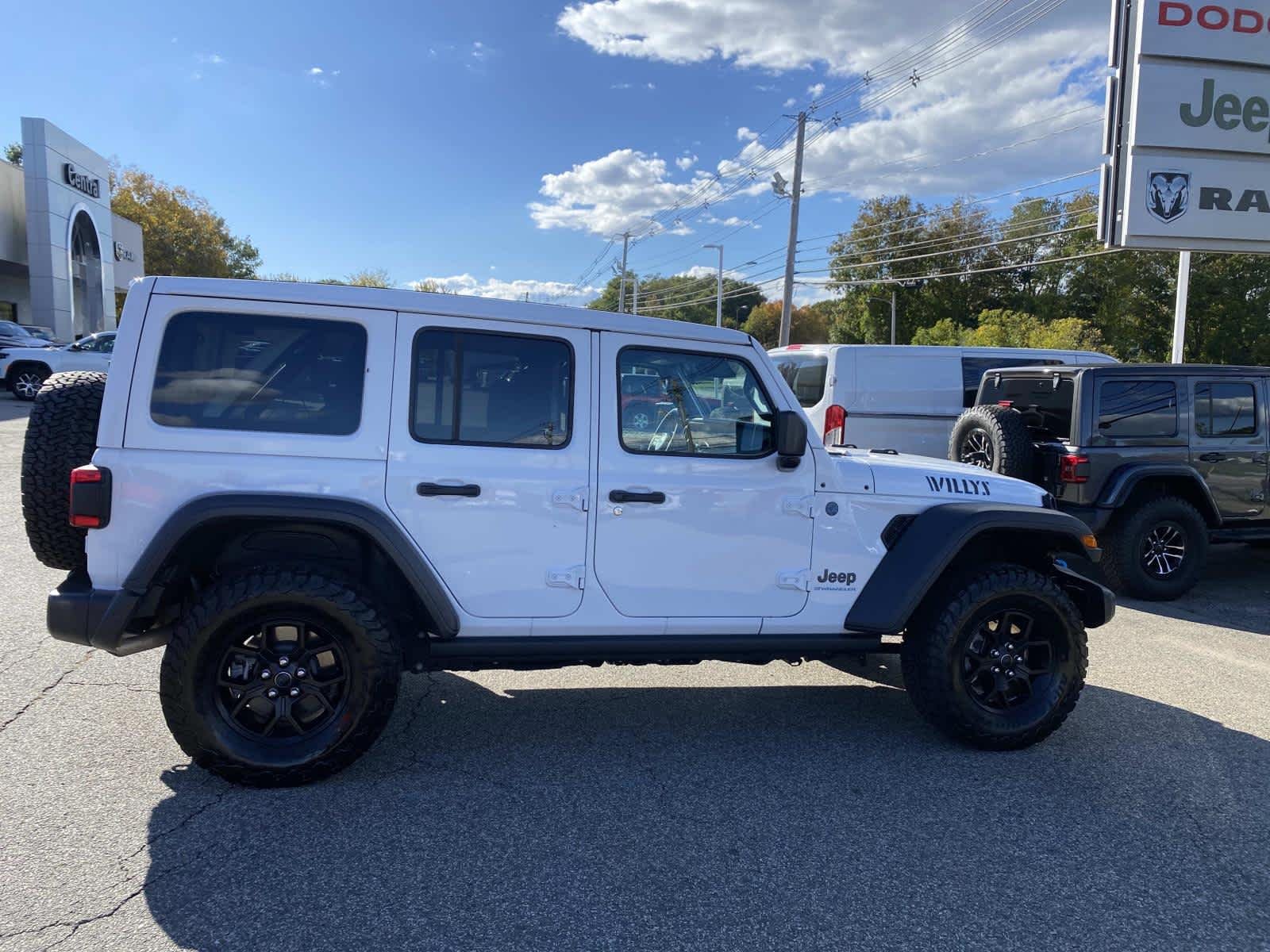 Certified Used 2024 Bright White Clearcoat Jeep Willys image 2