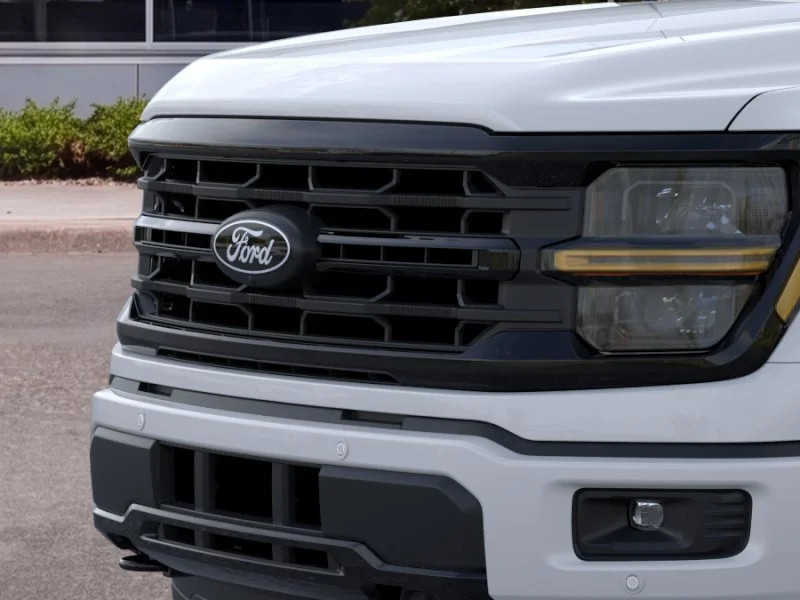 New 2026 Oxford White Ford XLT image 39