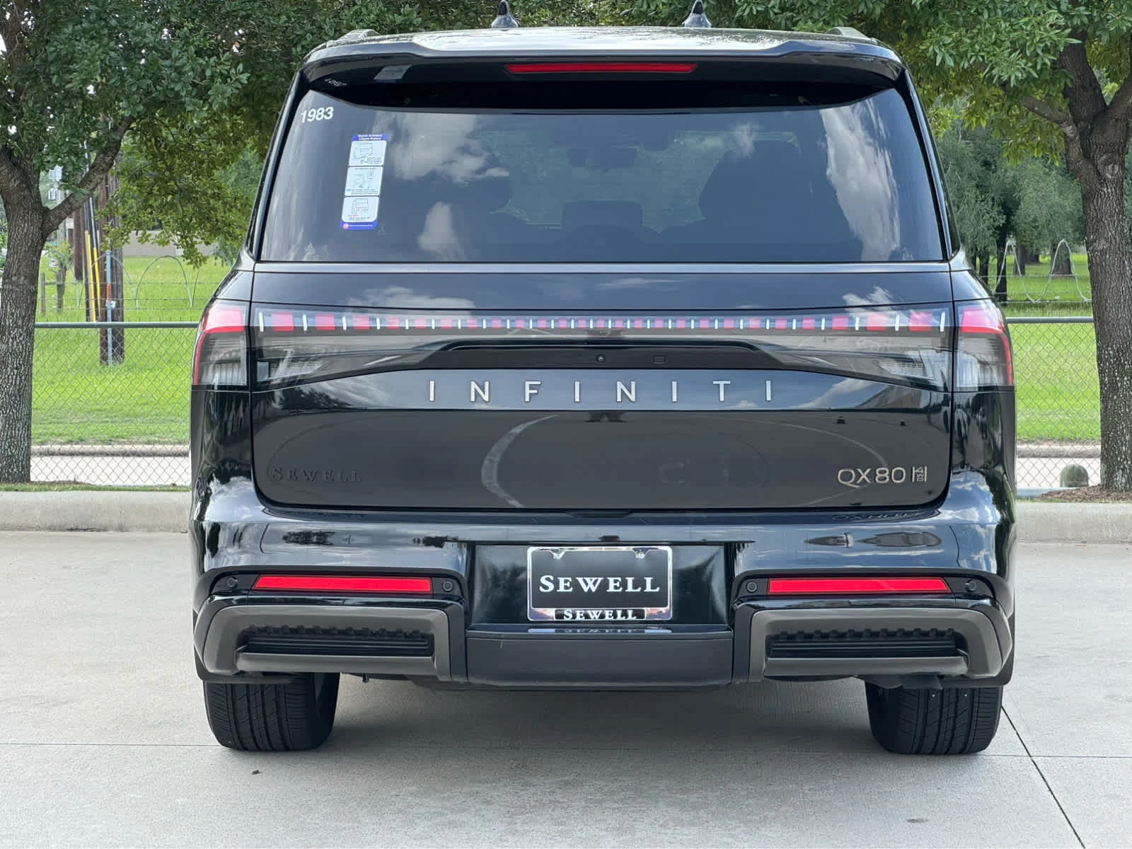 Certified Used 2026 Mineral Black INFINITI AUTOGRAPH image 7