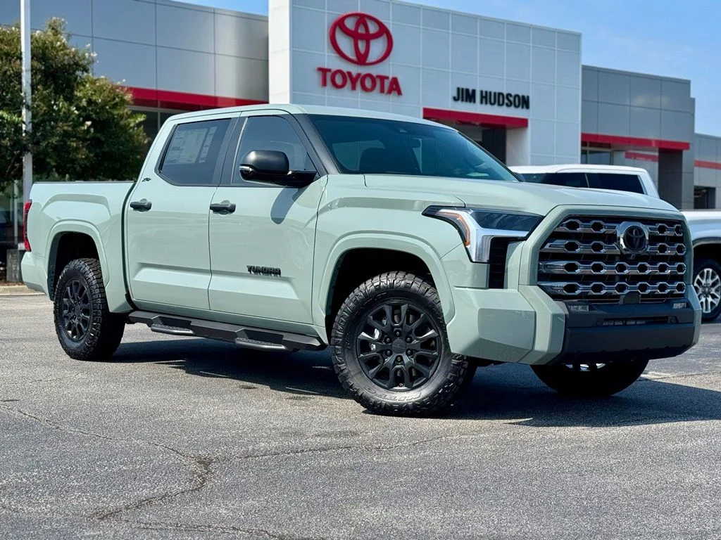 New 2026 Lunar Rock Toyota SR5 image 2