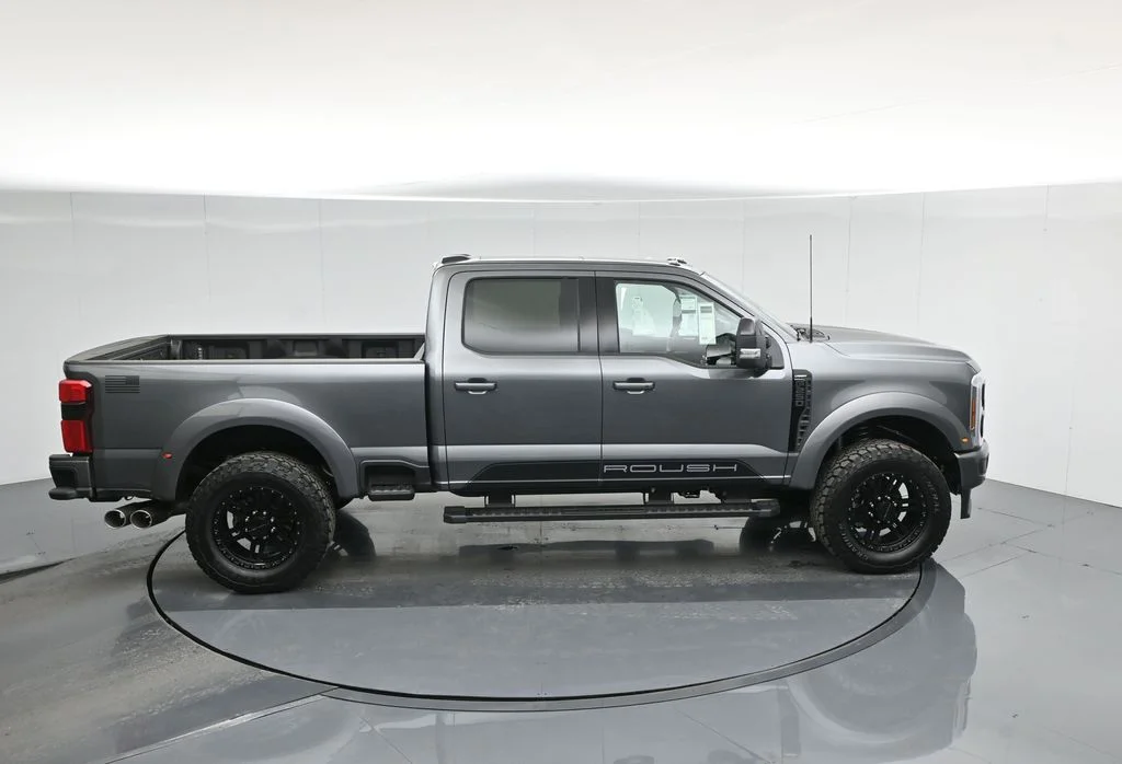 New 2026 Carbonized Gray Metallic Ford Lariat image 42