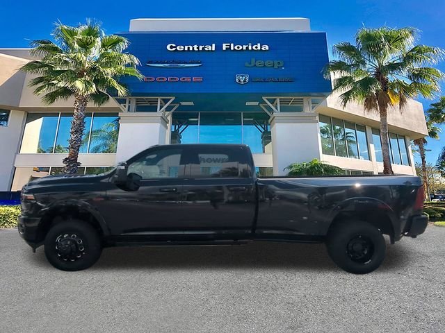 New 2026 Diamond Black Crystal Pearlcoat RAM Limited image 8