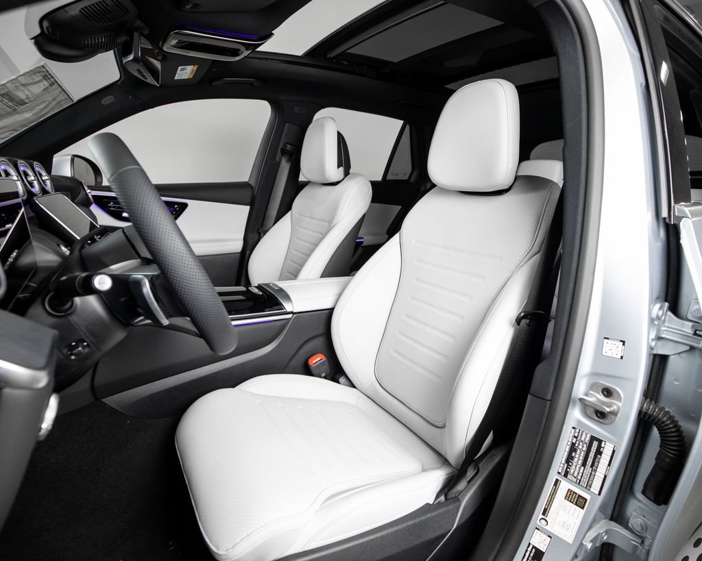 New 2026 Cirrus Silver Metallic Mercedes-Benz GLC 300 image 5