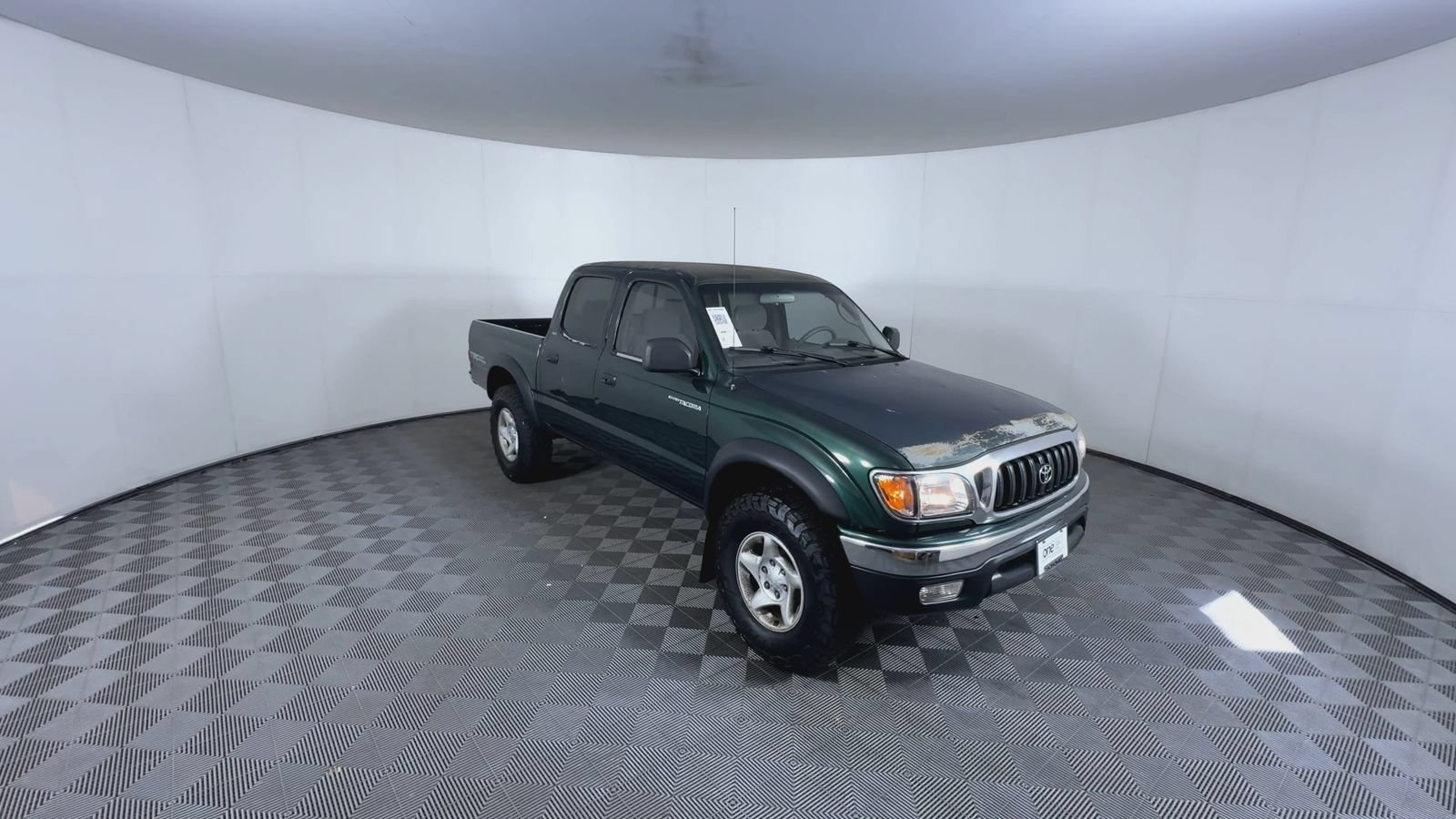 Used 2002 Green Toyota  image 2