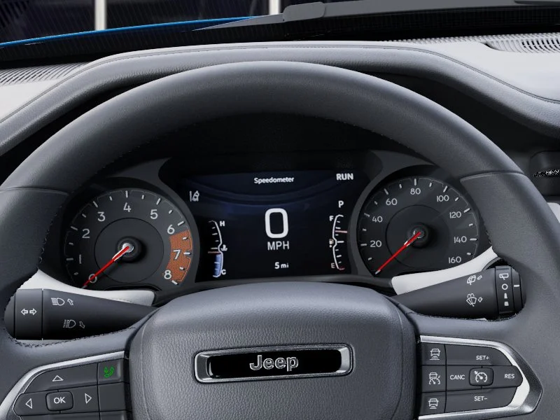 New 2026 Hydro Blue Pearl-Coat Exterior Paint Jeep Limited image 46