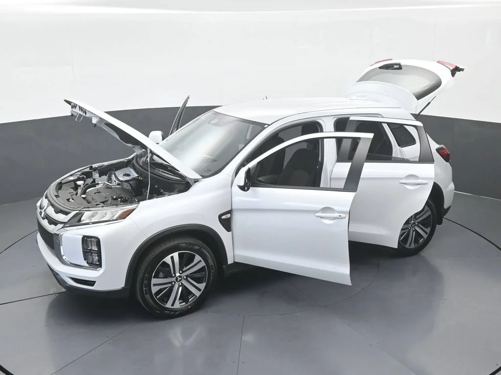 New 2027 White Diamond Mitsubishi 2.0 ES 2WD image 57
