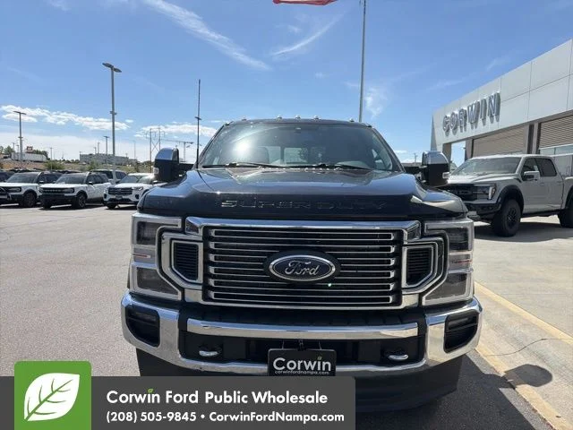 Used 2022 Black Ford Lariat image 2