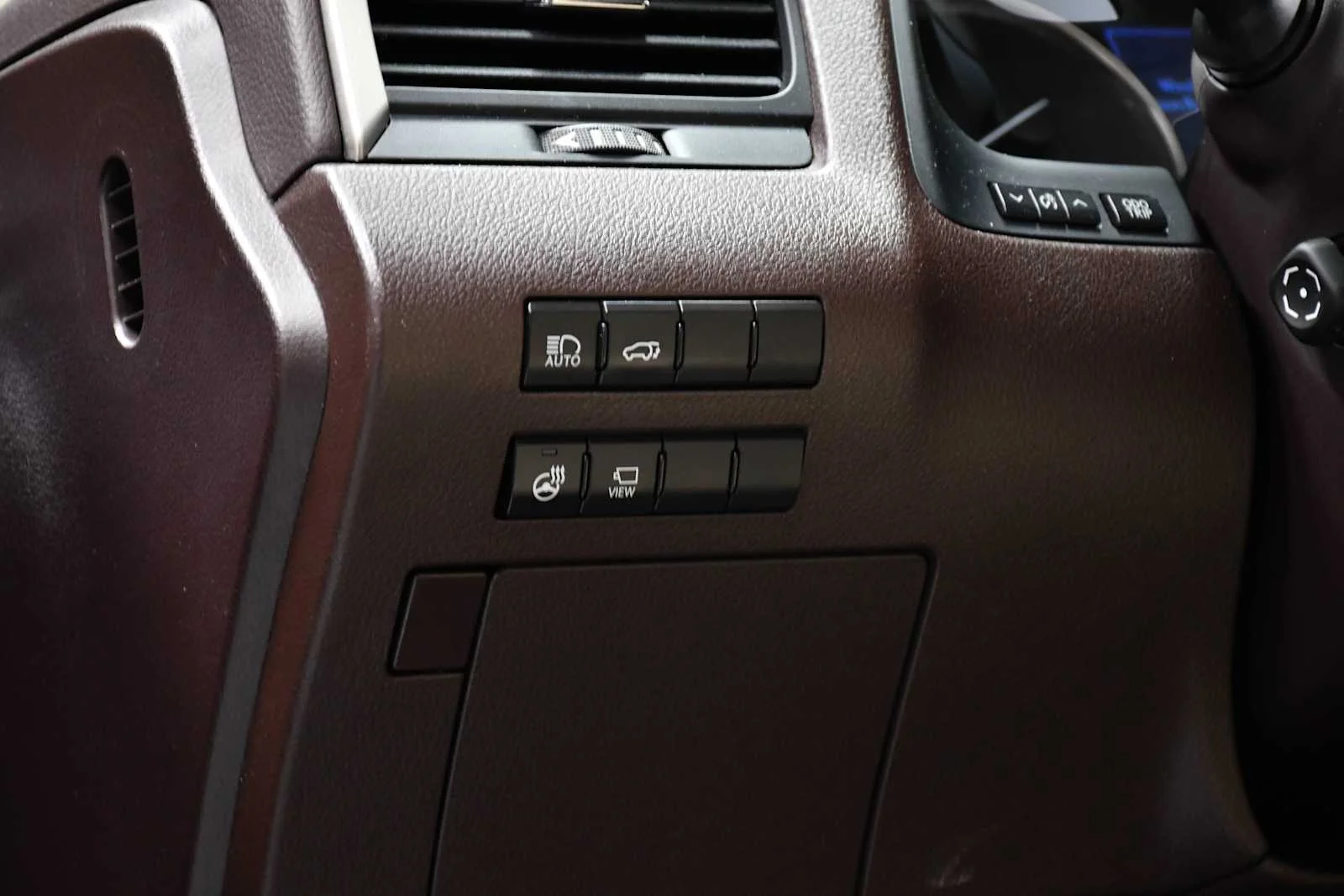 Used 2020 Nightfall Mica Lexus  image 14