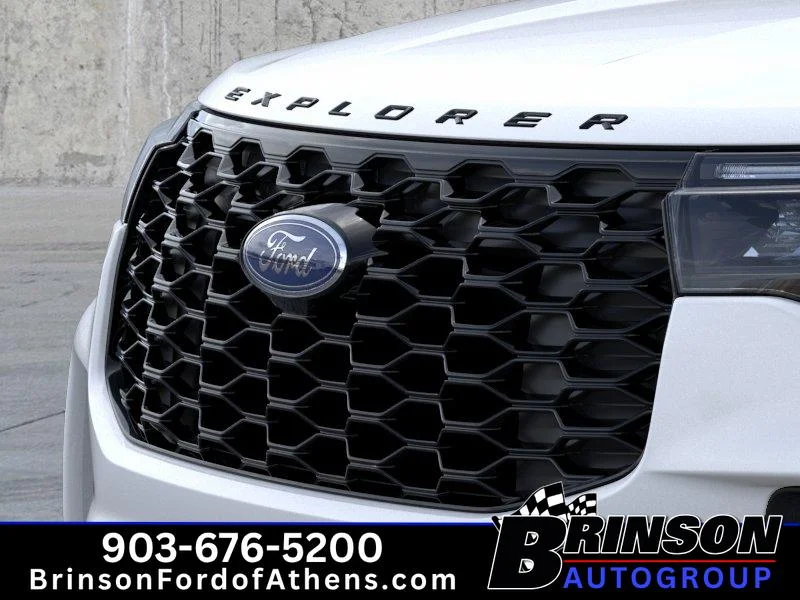 New 2026 Star White Metallic Tri-Coat Ford ST-Line image 17