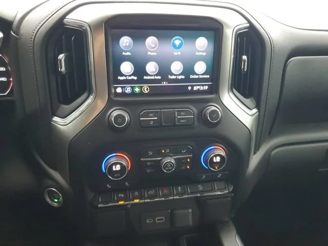 Used 2021 SUMMIT WHITE Chevrolet RST image 15