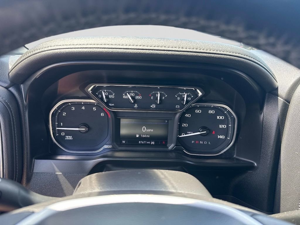 Used 2021 Red GMC SLT image 33