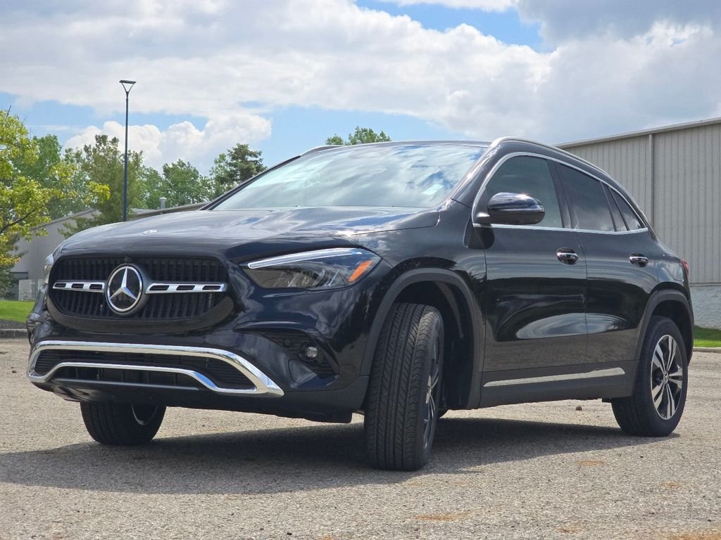 New 2026 Night Black Mercedes-Benz GLA 250 image 12
