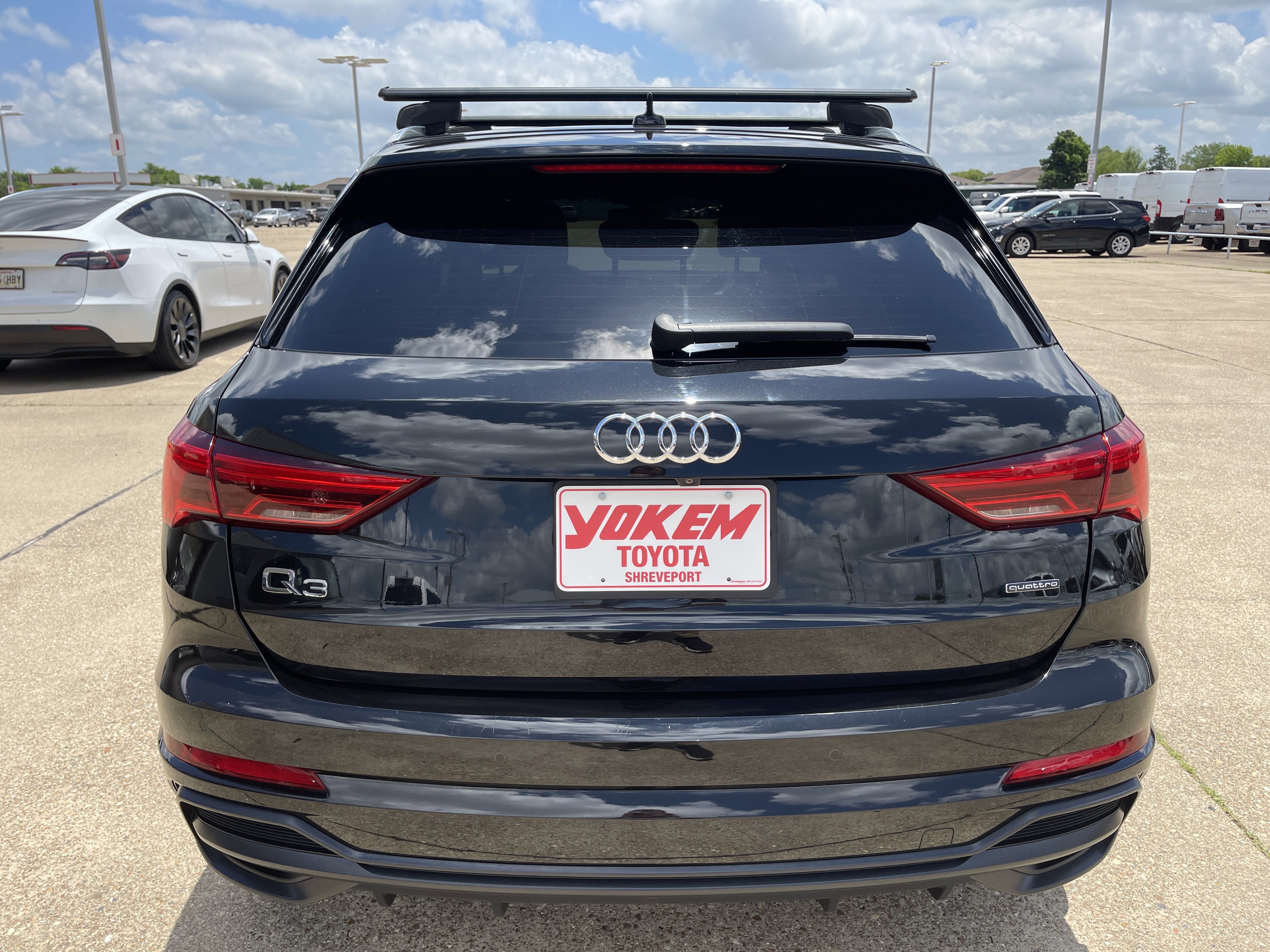 Used 2020 Mythos Black Metallic Audi S line Premium image 4