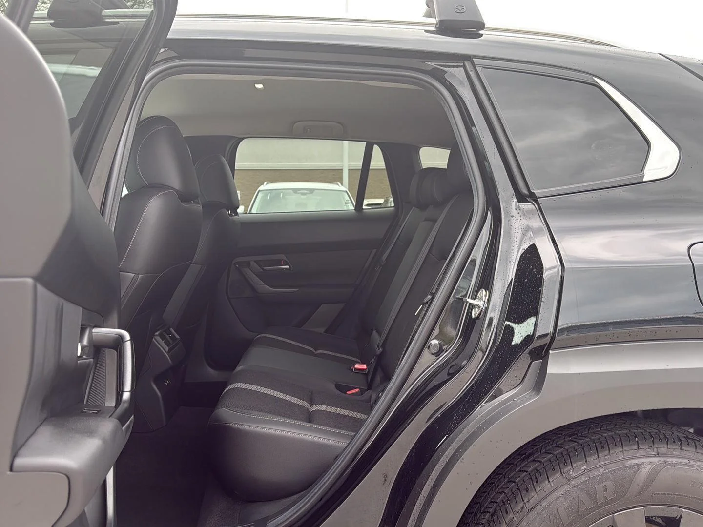 Used 2024  Mazda 2.5 S Preferred Package image 7