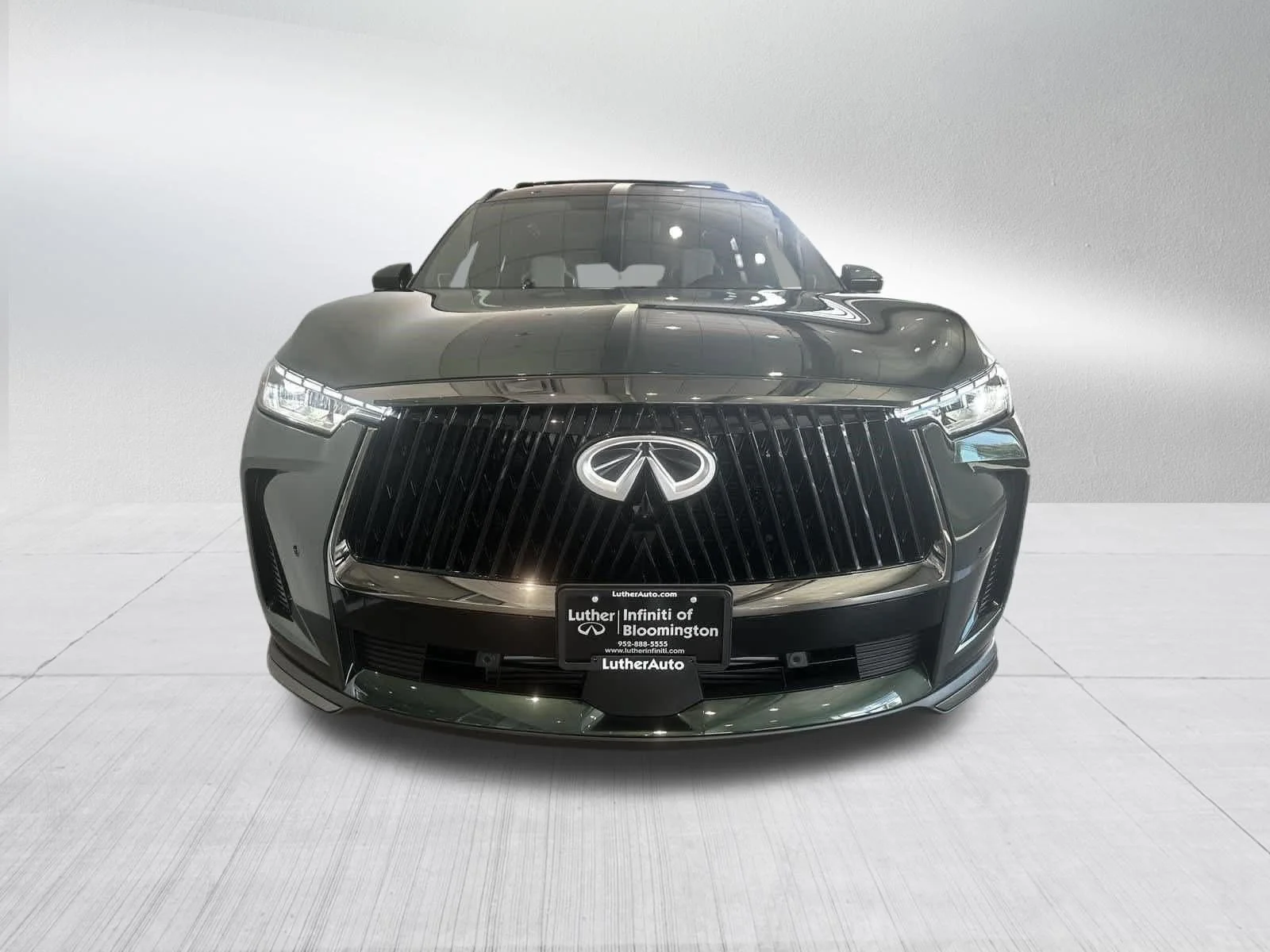 New 2027 2T DEEP EMRLD INFINITI Autograph AWD image 4