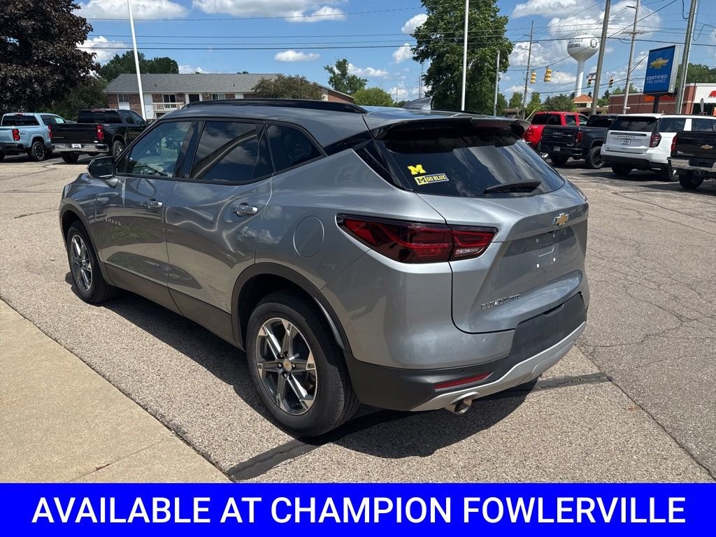 Used 2024 Gray Chevrolet LT image 6