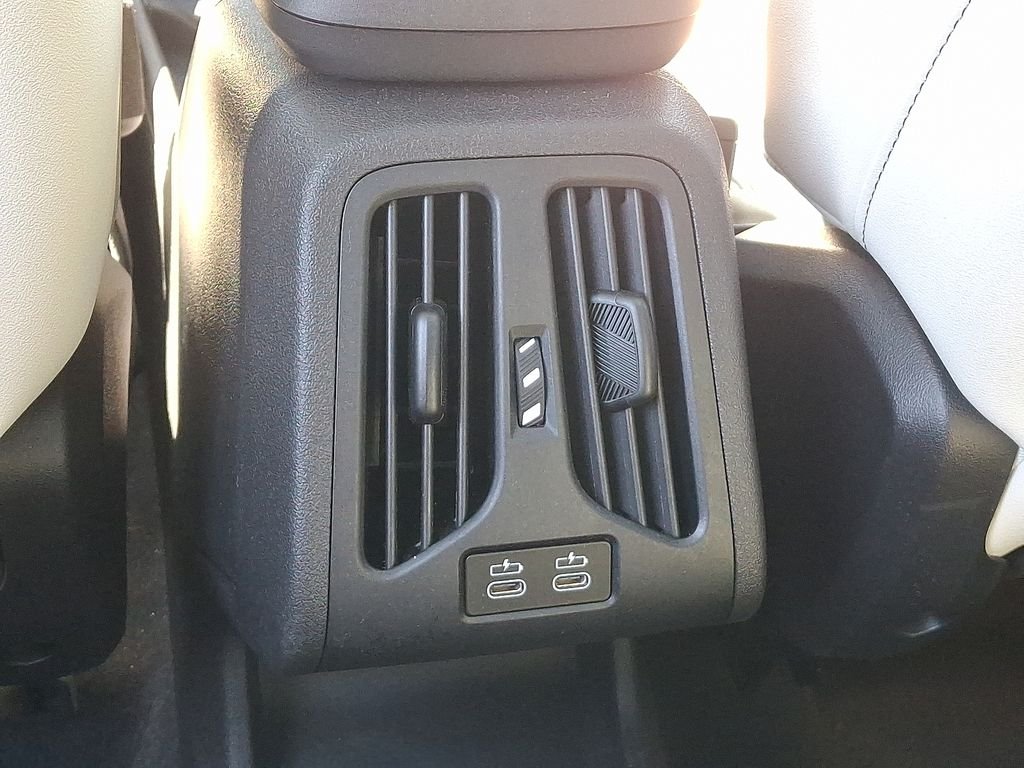 2026 BMW X1 28i - Photo 11