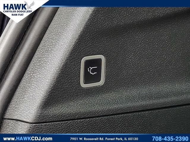 Used 2024 Blue Chrysler Select Premium S Appearance image 30
