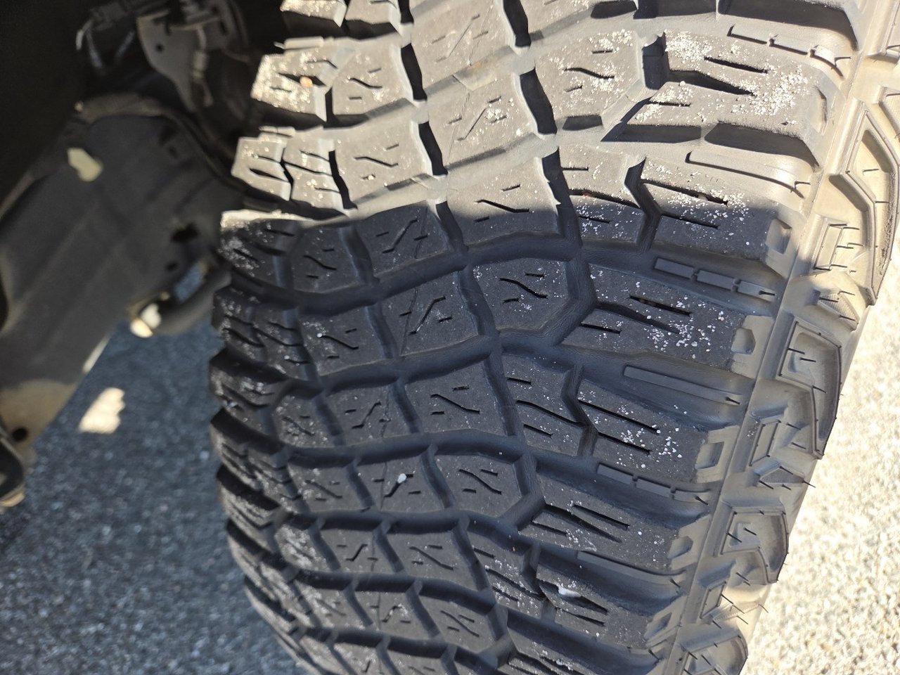 Used 2023  Ford Base image 13