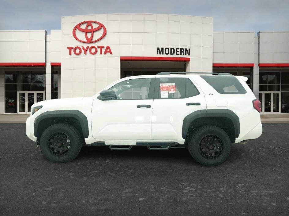 New 2026 Ice Cap Toyota SR5 image 2