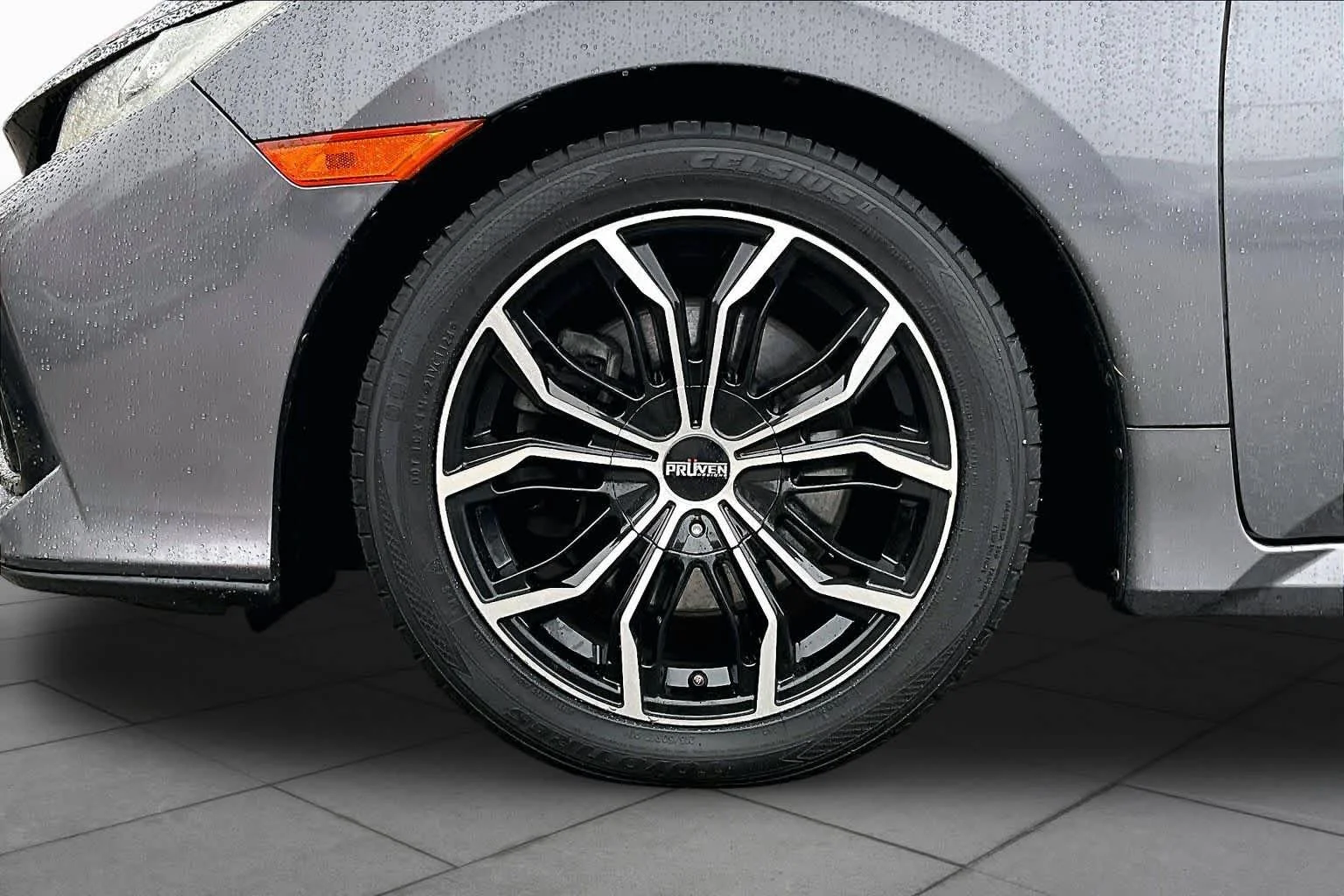 Certified Used 2018 Modern Steel Metallic Honda  image 11