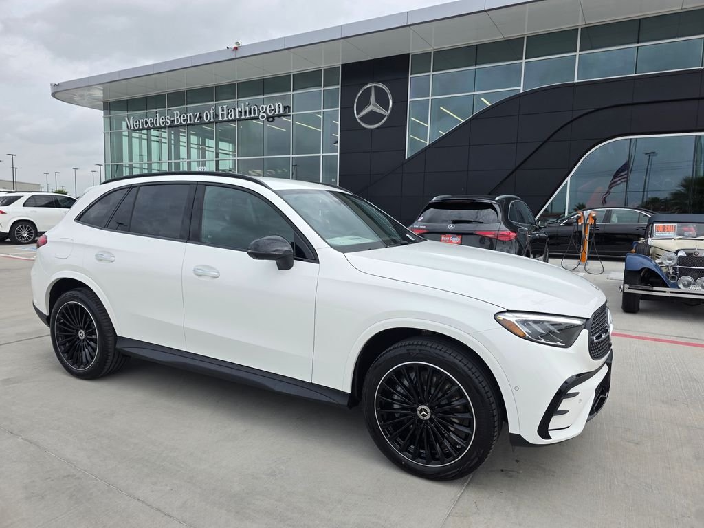 New 2026 Polar White Mercedes-Benz GLC 300 image 1