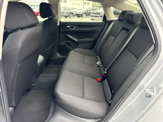Used 2022  Honda EX image 14