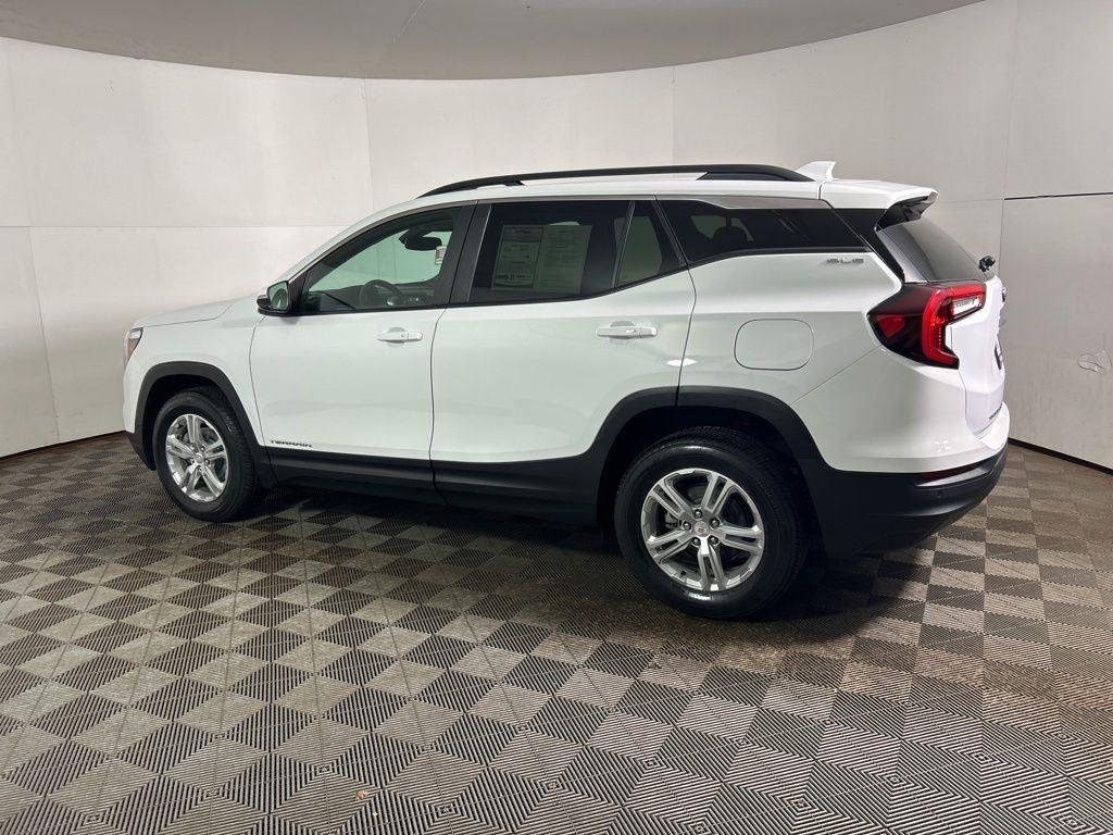 Used 2023 Summit White GMC SLE image 11