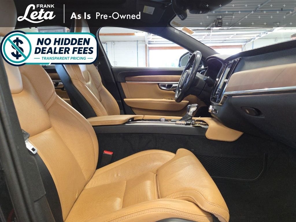 Used 2017 Magic Blue Metallic Volvo  image 21