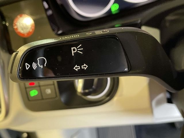 Used 2022 Silver Porsche  image 41