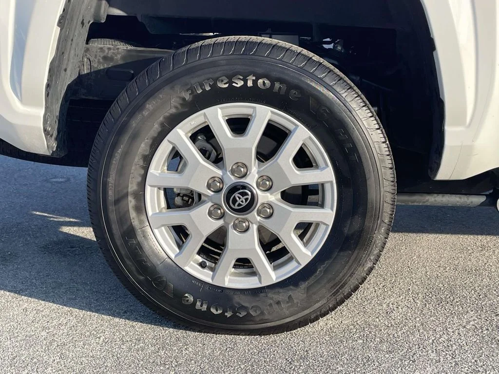 2026 Toyota Tacoma SR5 - Photo 31