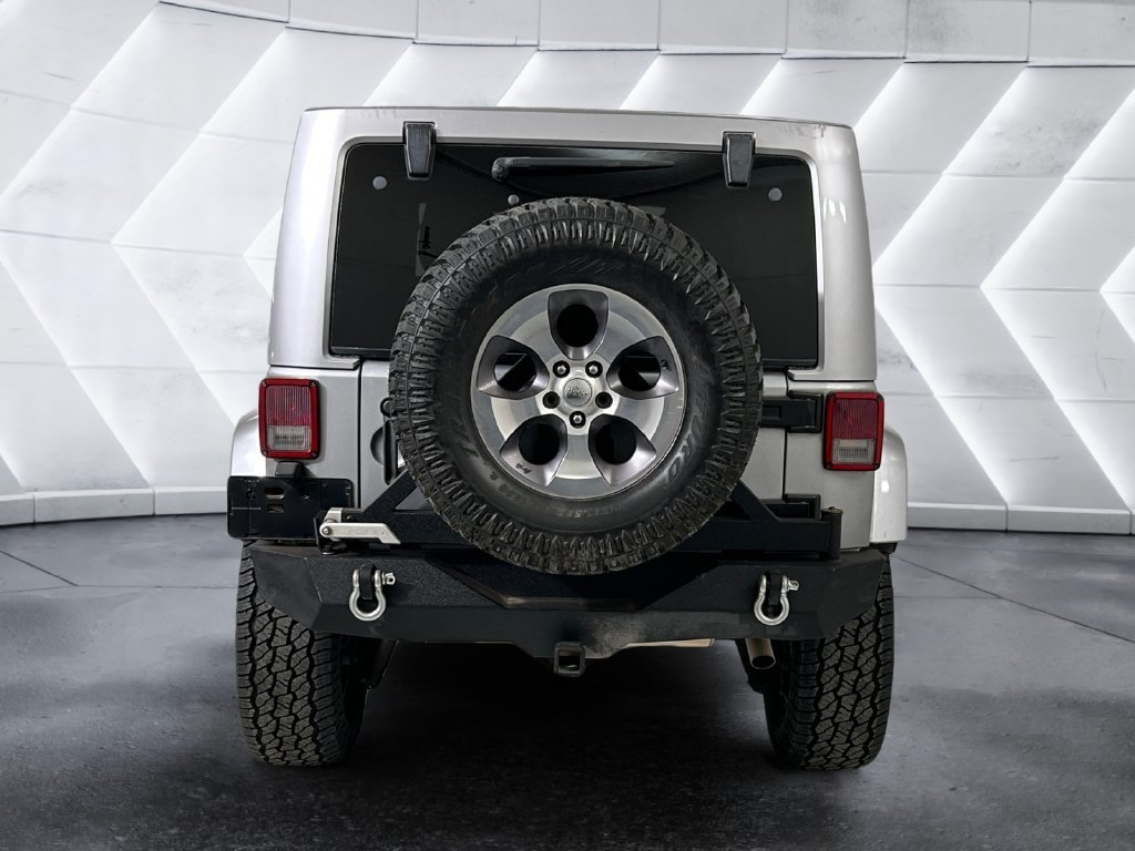Used 2016 Silver Jeep Unlimited Sahara image 5