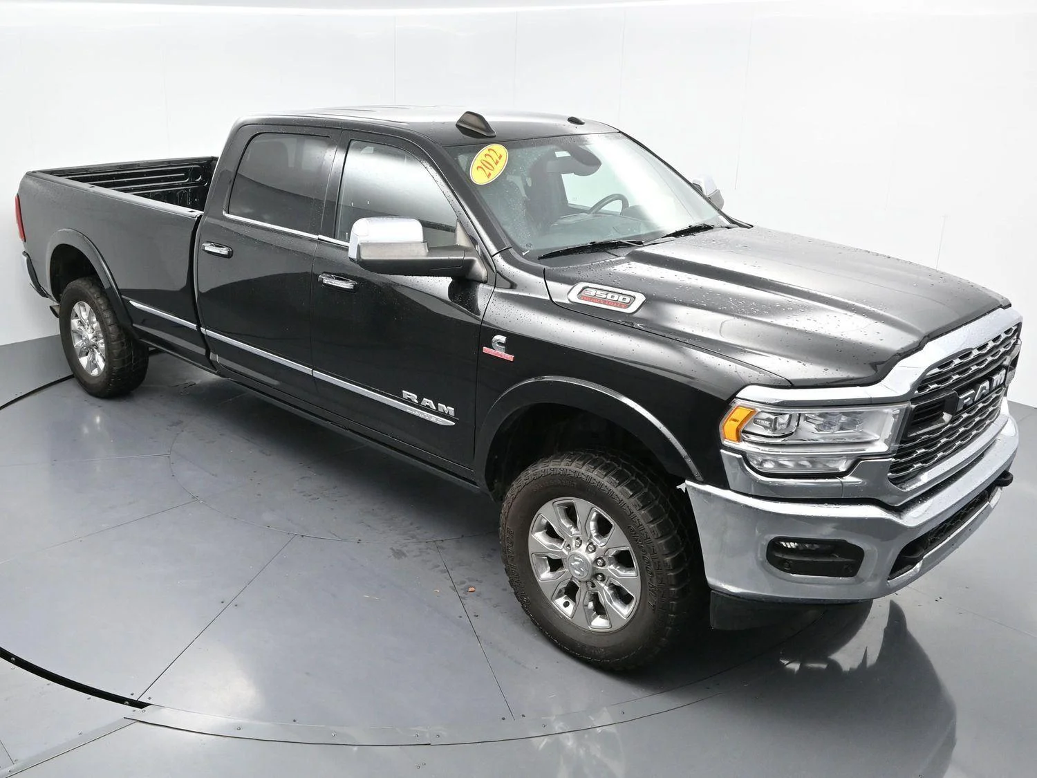 Used 2022 Diamond Black Crystal Pearlcoat Ram Limited image 36