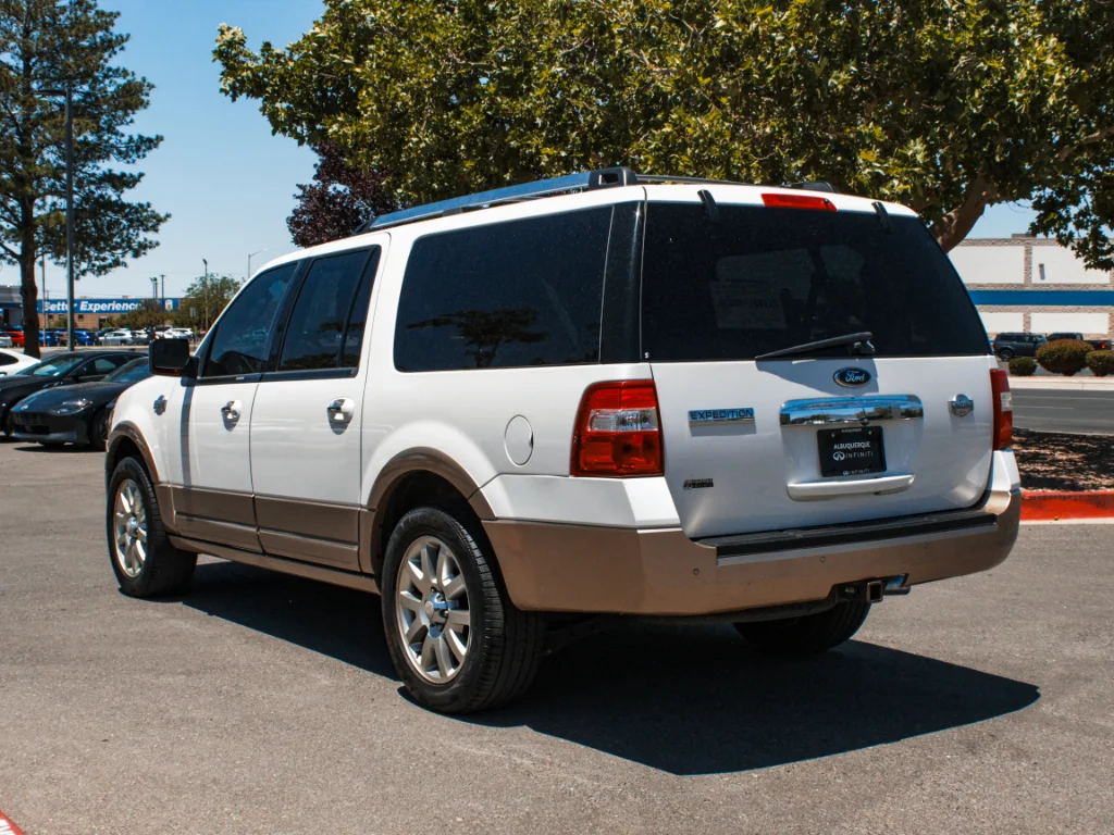 Used 2013 White Platinum Metallic Tri-Coat Ford King Ranch image 7