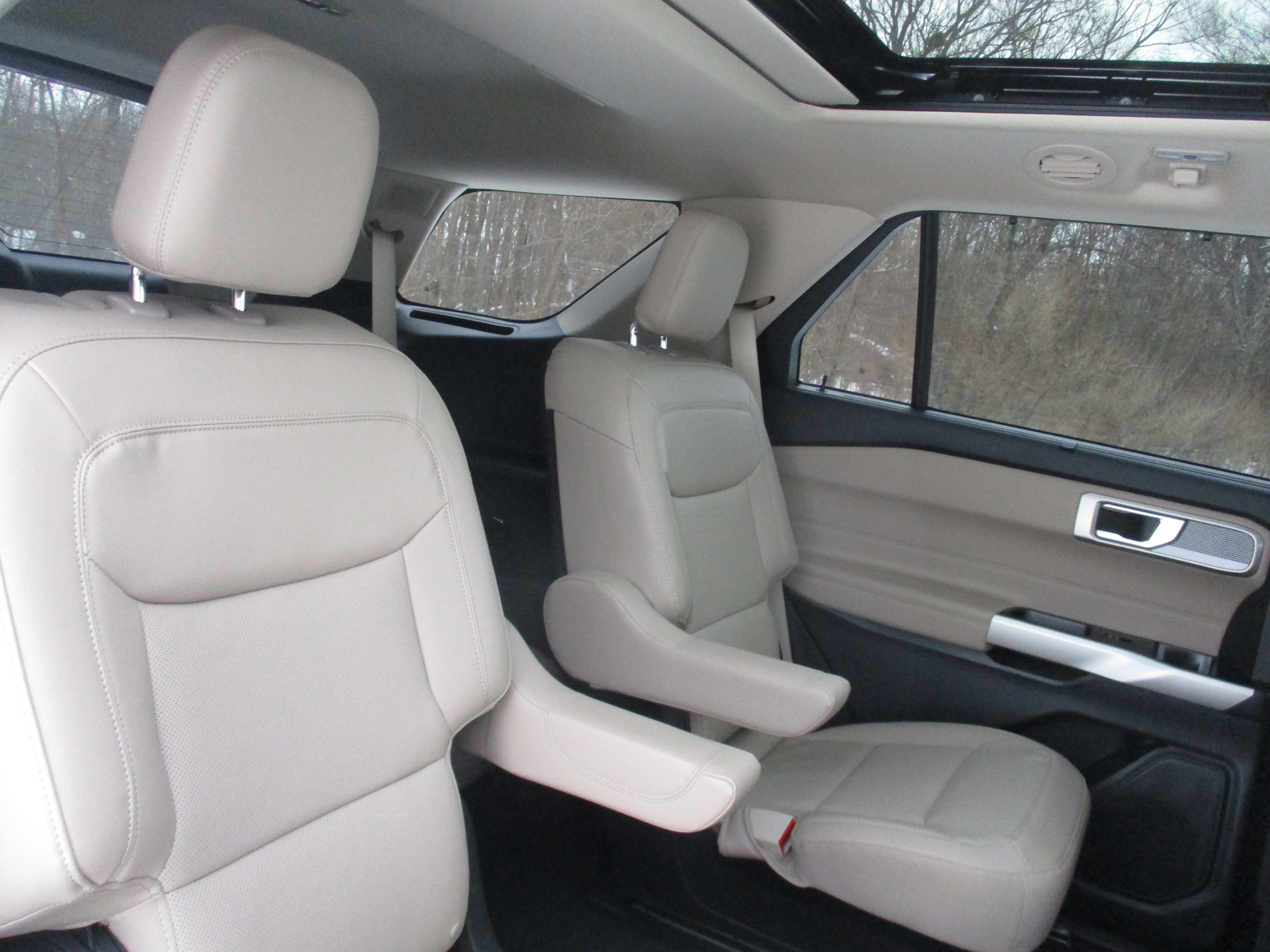 Used 2022 Star White Metallic Tri-Coat Ford Limited image 27