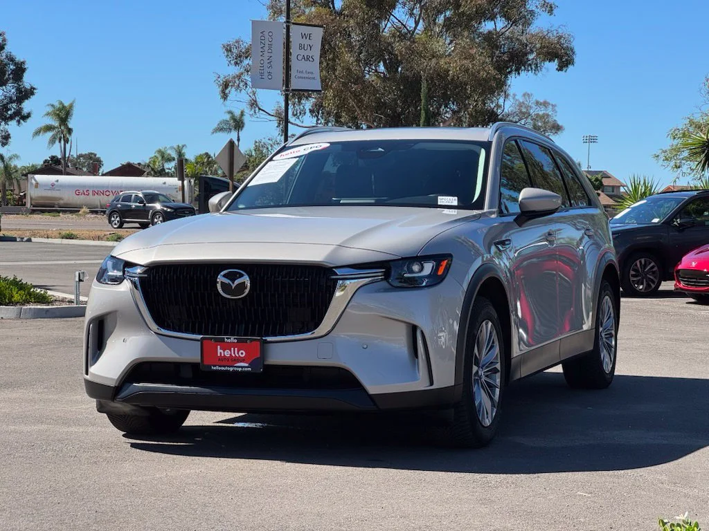 Certified Used 2025 Silver Mazda Preferred image 5