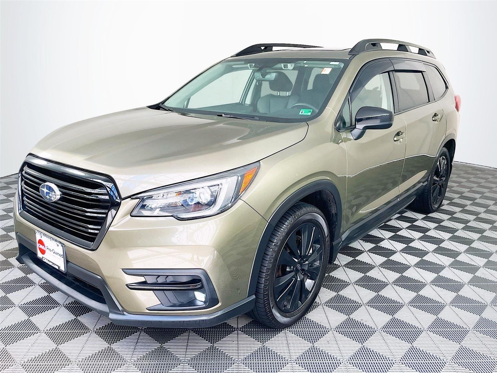 Used 2022 Autumn Green Metallic Subaru Onyx Edition image 3