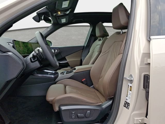 New 2026 Dune Grey Metallic BMW 30 xDrive image 11