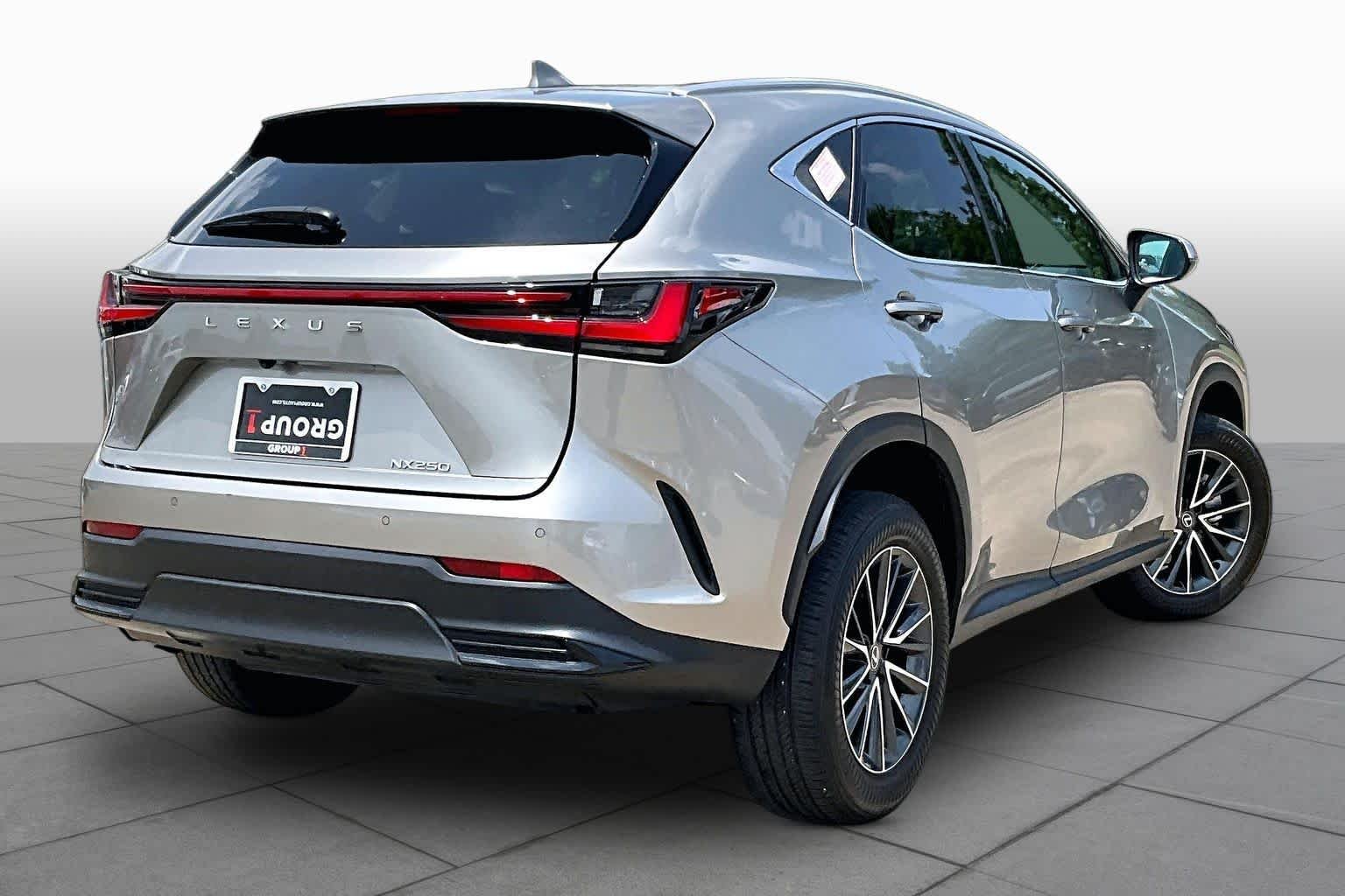 Used 2025 Atomic Silver Lexus  image 11