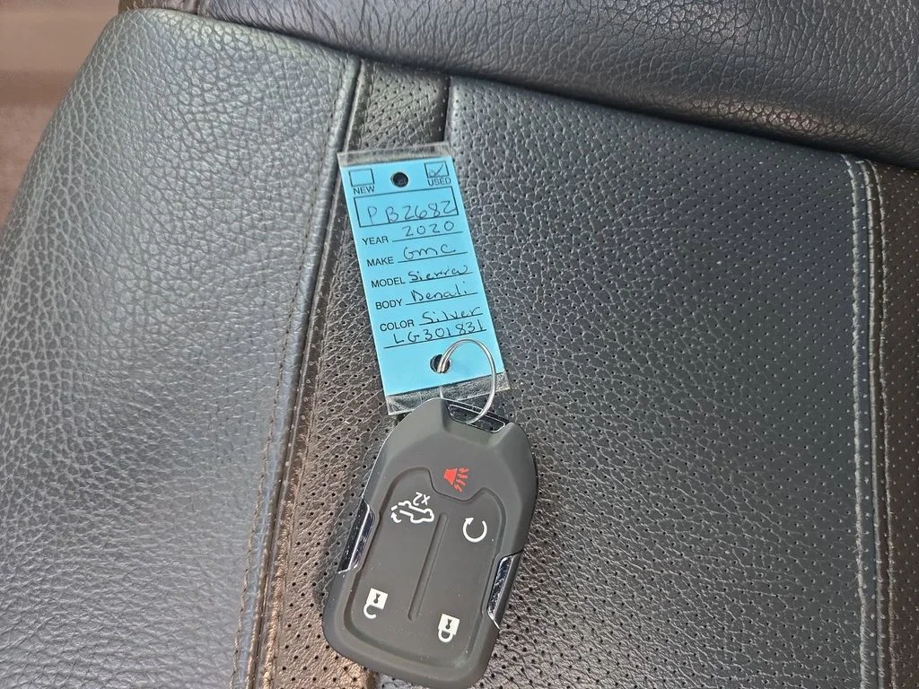 Used 2020 Gray GMC Denali image 40